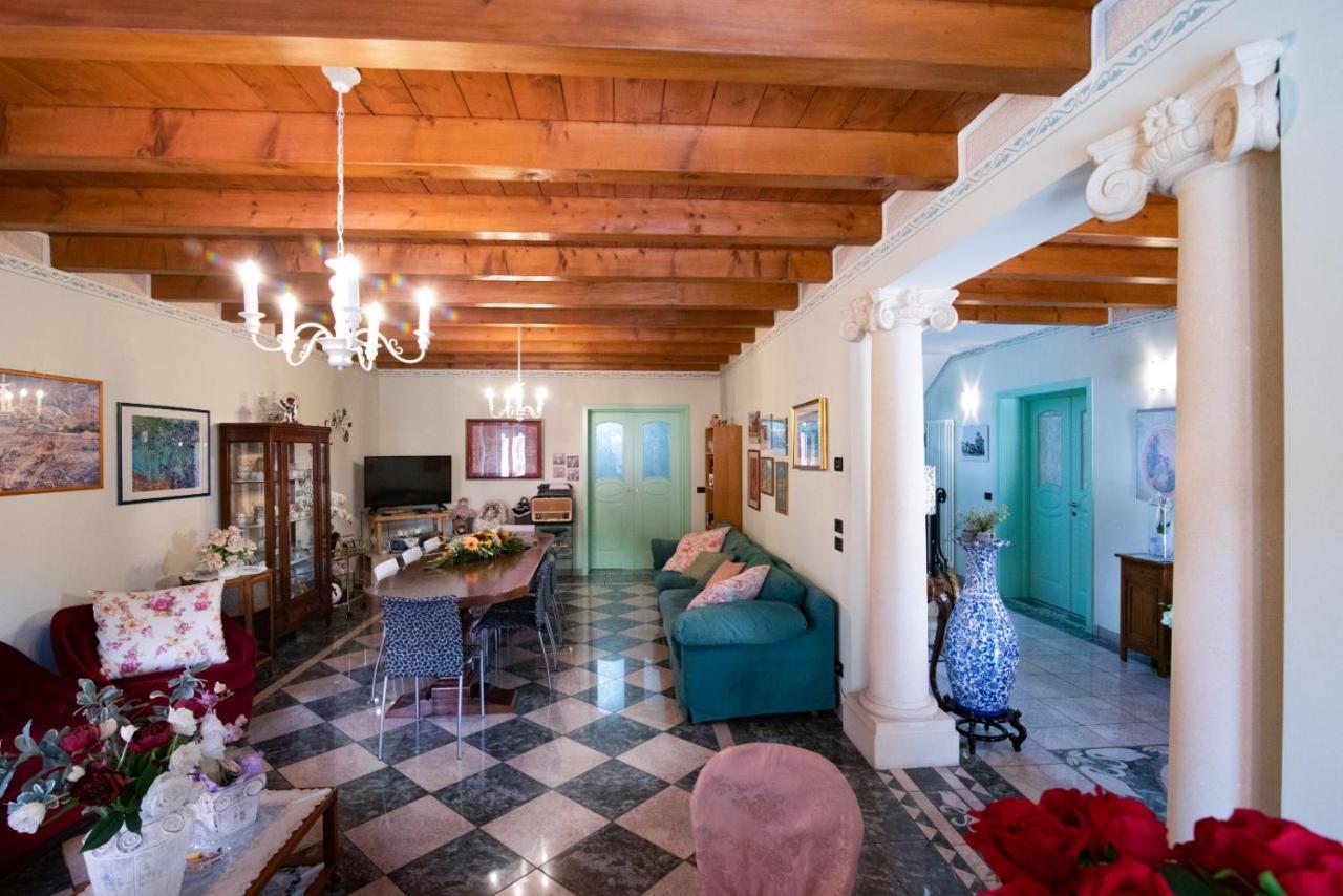 Villa Mari มอนตังญานา ภายนอก รูปภาพ